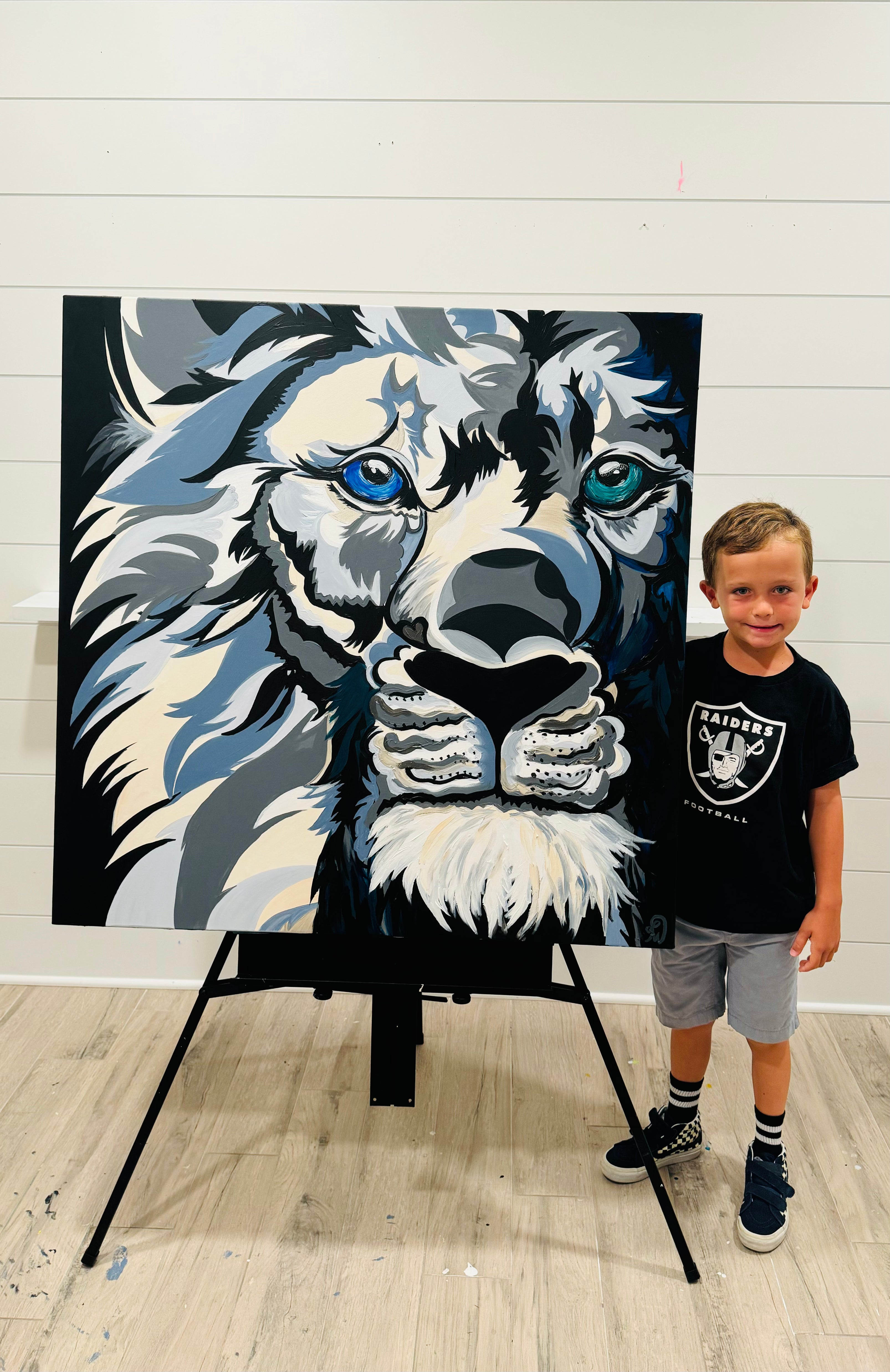 Salt & Pepper Lion