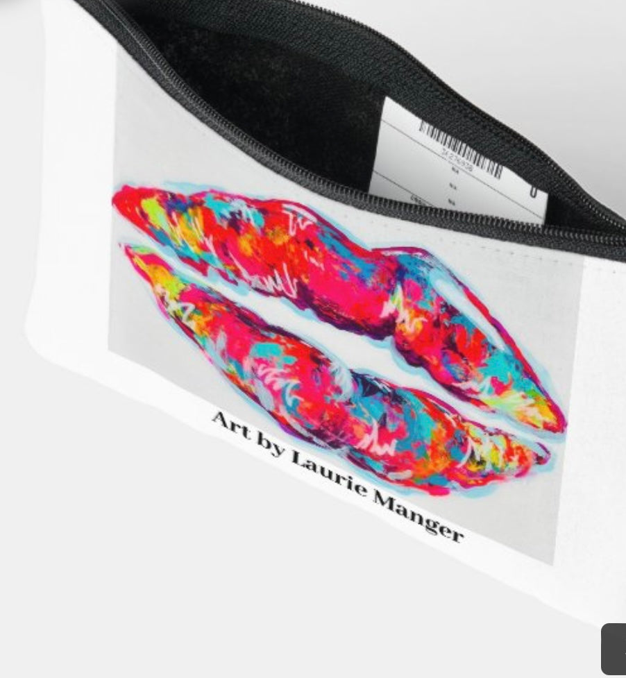 Magic Kiss - makeup bag w zipper